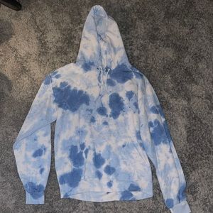 tie-dye blue sweatshirt